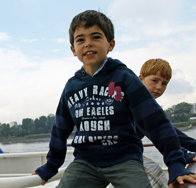 715063-52aff3f92f357346dc03a741d57e0490.jpg