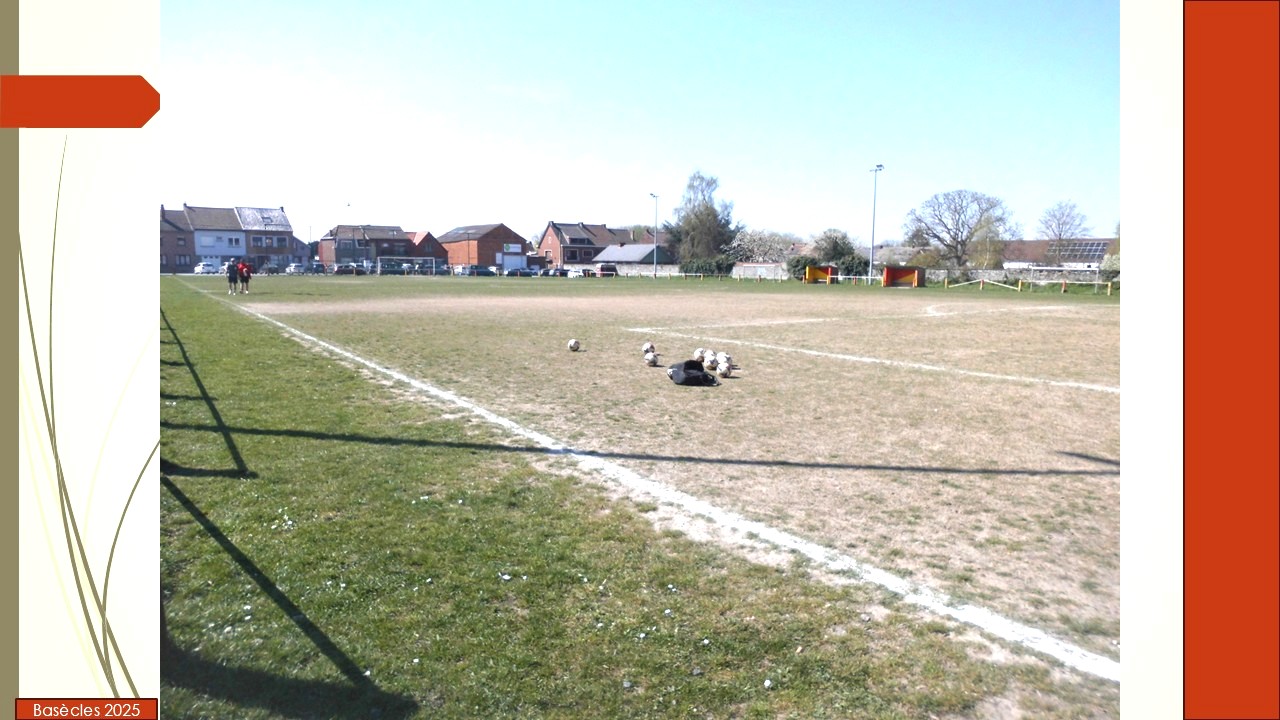 2701207-5e2baa99365e7a47101f4e90f4accd36.jpg