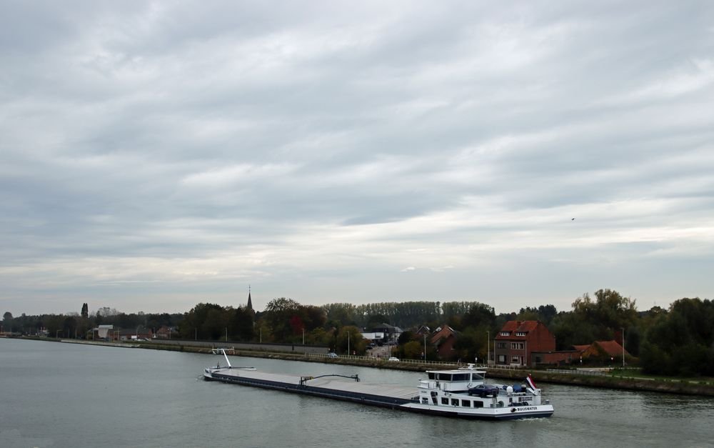 43aa496227c8.jpg
